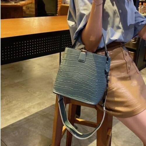 Luxury Small Alligator Bucket Bags Women Crocodile Pattern Handbag Retro Totes Ladies Genuine Leather Shoulder Messenger Bags