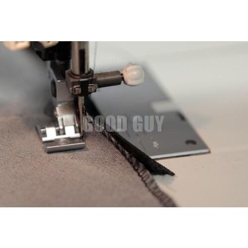 PFAFF HOUSEHOLD SEWING MACHINE PARTS PRESSER FOOT PFAFF SNAP-ON ZIPPER FOOT IDT 98-694884-00 820248-096