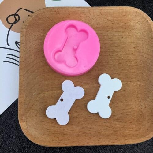 Bone combination can be used to make dog brand homemade pendant drop glue mold DIY fondant baking cake silicone mold
