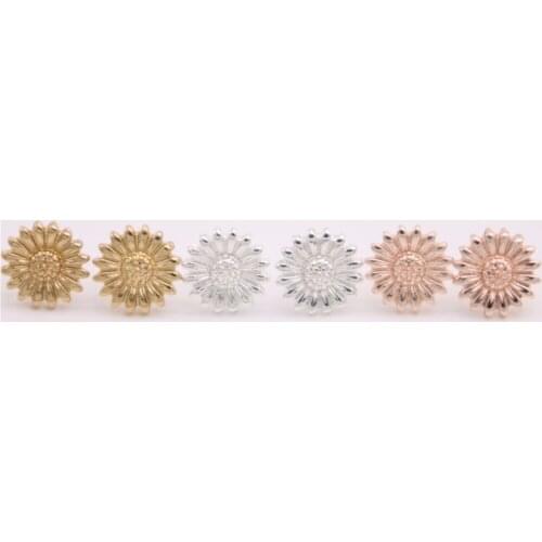 Fashion sunflower stud earrings Small delicate stud earrings Cute little daisy earrings stud earrings