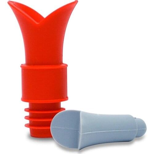 Food Grade Set of 2pcs Silicone Lily shape flower Wine Bottle Stopper and Pourer