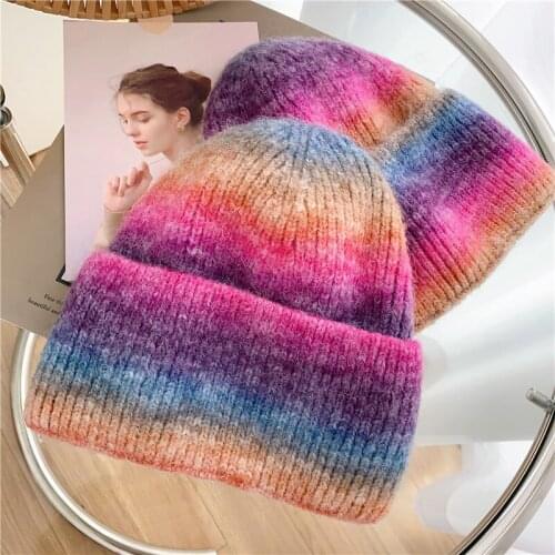 2020 New Winter Colorful Chic Hats Women thick Rainbow Knitted Hats Female Warm Skullies Gradient Tie Dye Beanies