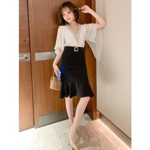 Top Quality Simple generous hollow pattern V-neck Comfortable shirt with split lotus leaf sleeves