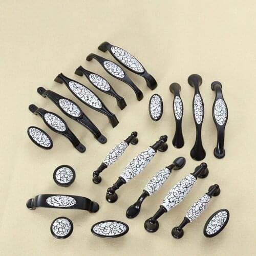 Black handle modern minimalist cupboard wardrobe door European American shoe cabinet zinc alloy ceramic handle cracked handle