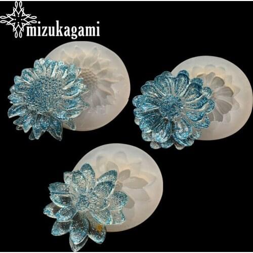 1pcs/lot UV Resin Jewelry Liquid Silicone Mold Flowers Charms Pendant For DIY Charms Making Jewelry