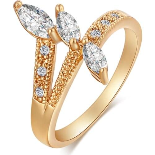 2019 Classical Gold Color Ring Fashion Micro Pave Cubic Zirconia Ring for women Engagement Wedding Crystal Jewelry Wholesale
