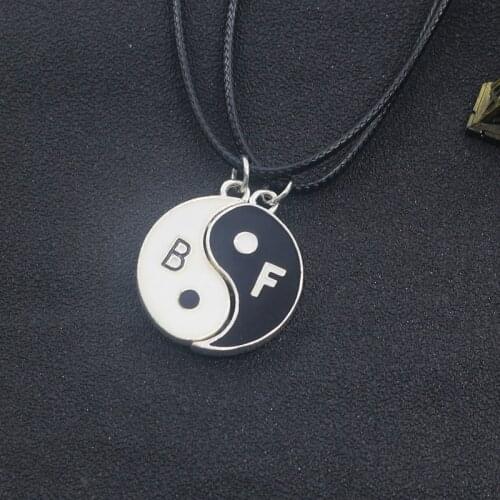 2020 New 2 Piece Set Best Friend Black And White Pendant Necklace Friend Bff Leather Cord Men And Women Friendship Choker Gift