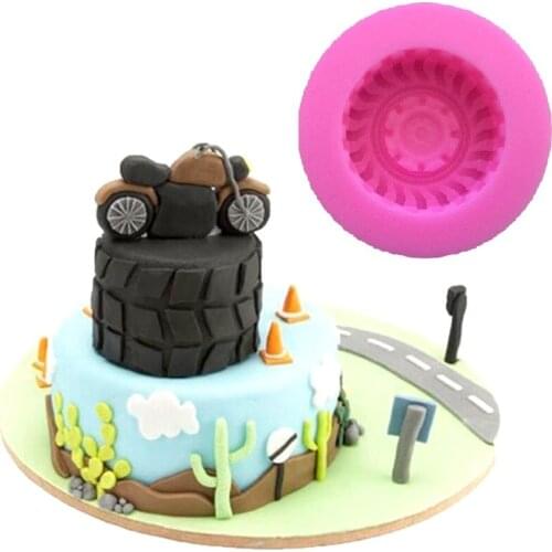1pcs Car Tyre Shape Silicone Cake Mold Baking Mould For Soap Candy Chocolate Jelly Cupcake Fondant Cake Decorating Tools