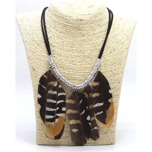 Promotions Feather Necklace New Fashion Women Jewelry Vintage Statement Short Necklace Collares Femme Hot Sale N15612