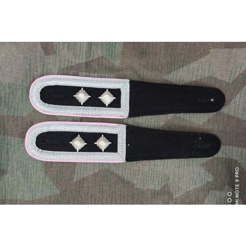 PAIR OF WWII German Elite panzer Oberfeldwebel Rank shoulder boards