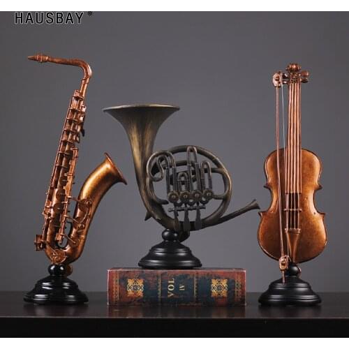 Retro Musical Instrument Statue Saxophone Violin Resin Sculpture Creative Modern Art Craftwork Home Decoration Ornaments D144