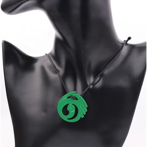 Tomb Raider Green Pendant Necklaces Lara Croft Adjustable Long 80cm Rope Chain Wome Men Necklace Jewelry Accessories Gifts