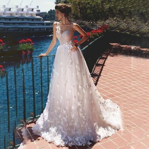 Sexy See Through Lace Wedding Dresses with Butterflies Popular Ball Gown Open Back Bridal Wedding Gown vestido de noiva simples