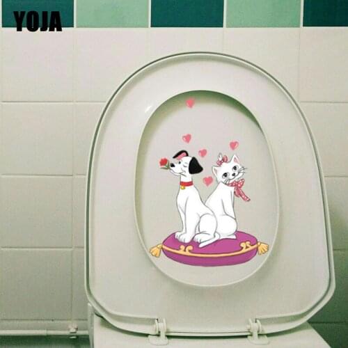 YOJA 21.3*15.3CM Funny Dog And Cat Living Room Home Decor Toilet Decal Wall Sticker T3-0614
