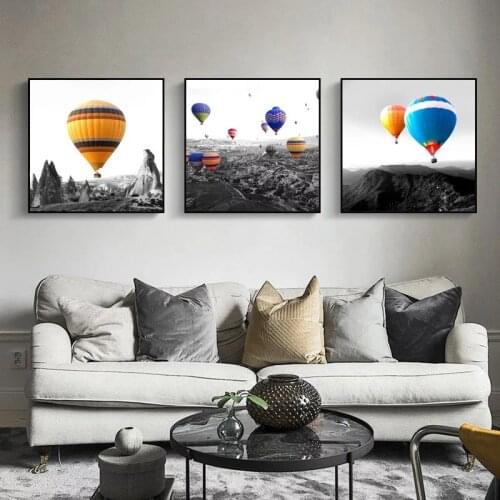 Color Balloon Scenery Picture Wall Art Black and White Landscape Canvas Painting Modern Posters and Prints for Living Room Decor