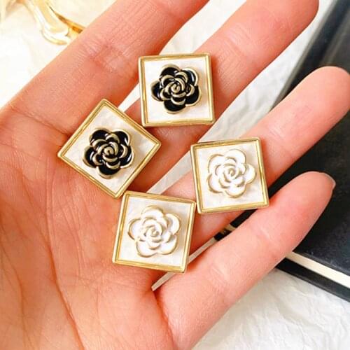 French Camellia Black White Enamel Glaze Oil Drop Earrings Korean Vintage Temperament Silver Needle Rose Flower Clip Earrings