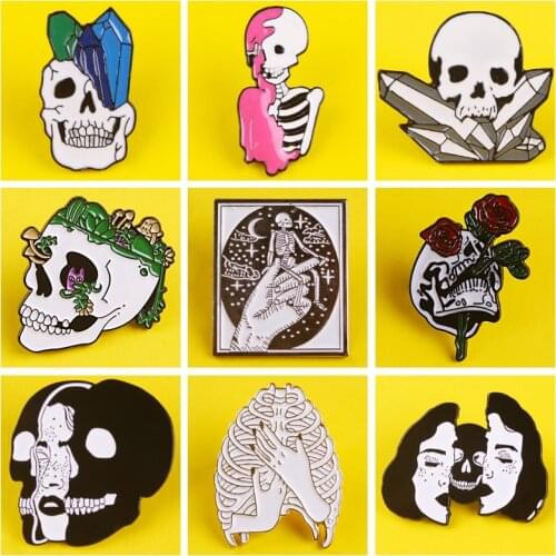 DIY Enamel Pin Skull Pattern Metal Badges Pins and Brooches for Women Men Lapel pin Creative Gift backpack bags badge jacket