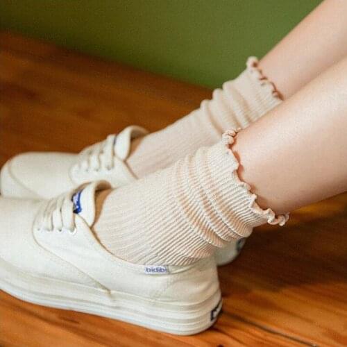 1 Pair High Quality Autumn and Winter Loose Cotton Students Socks Fashion Cute Women Funny Socks Female Casual Cotton
