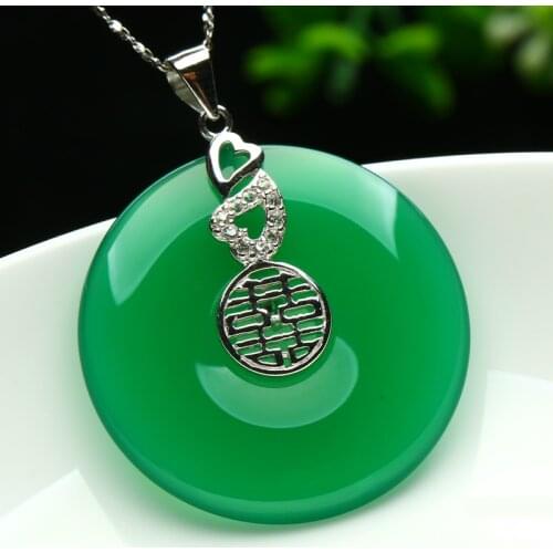 Natural green jade essence ping-button pendant mens and womens 925 silver inlaid jade ancient jade pe necklace jade necklace j