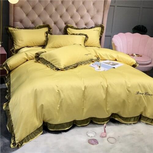 2020 New Glossy Satin Black Lace Bedding Set Smooth Lustrous Duvet Cover Set Bed Sheet Pillowcases Queen King size 4pcs