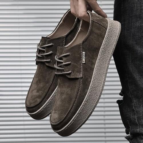 Fashion Vintage Men Leather Shoes Casual British Handmade Tooling High Top Round Toe Lace-Up Skate Shoes Men Flat Designer Shoes