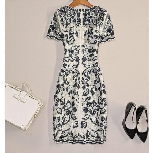 Fashion Women Runway 2021 High Quality Flower Embroidery Bodycon Elegant Party Holiday Plus Size Dress