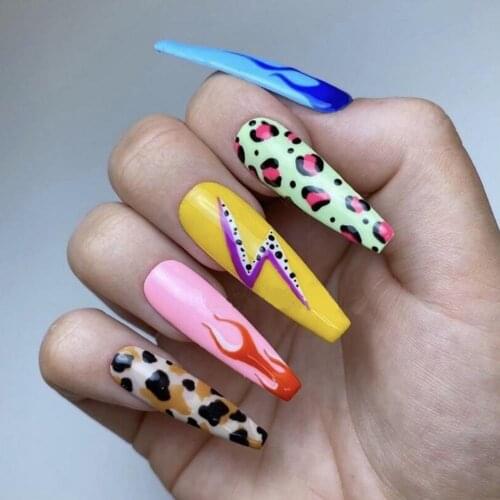 600Pcs/Set Nail Tips T Shape Ultra Thin ABS Flat Head Ballet Manicure Tips for Beauty Acrylic Full Cover for Nail Art Design