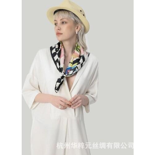 Silk Twill Scarves Womens Fashion Versatile Chinese Square Scarves European and American Silk Twill Scarves Scarves