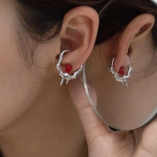 2021 New Fashion Deign Red Heart Artistic Melting Metallic Geometric Irregular No Piercing Ear Cuff Clip Earrings for Women