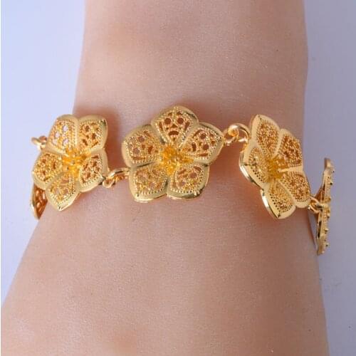 2021 Promotion Hot Hand Act The Role Of Hyperbole Retro Bauhinia Bracelet With Female Temperament Elegant Hollow Out Camellia