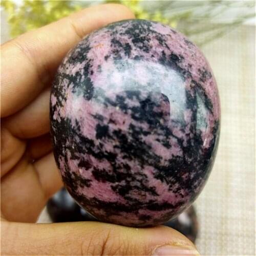 Natural gemstone plum blossom tourmaline palm crystals healing stones for garden decoration