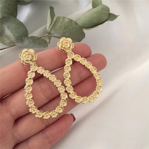 Lovely Gold Color Plating Flower Engraved Teardrop Shape Drop Earrings For Women Elegant Gorgeous Party Statement Jewelry