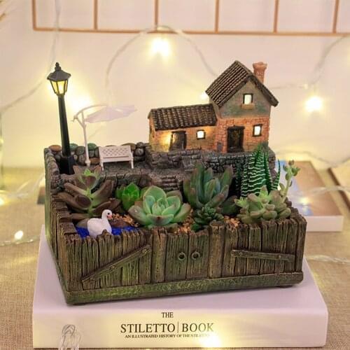 Resin Tuscany Hut Flower Bed Succulent Pot Planter Bonsai Plant Bed Flower Pots Storage Box for Office Home Shopping Mart Decor