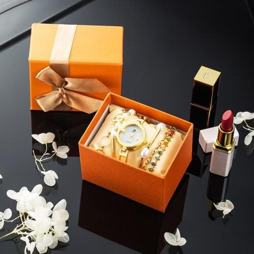 6Pcs/Set Hot Selling Girls Watches Gift Set Gold Skin Quartz watches and 5pcs Bracelets Fashion Ladies Dress Wristwatches Set
