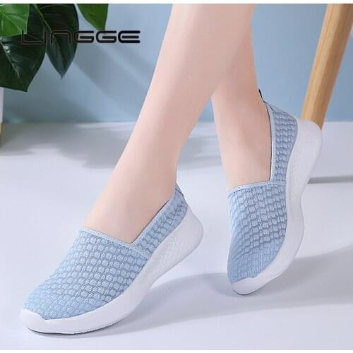 LINGGE New Women Mesh Sneakers Summer Slip On Comfortable Breathable Men Loafers Fashion Light Women Flats Big Size 35-43