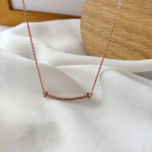 Fashionable Necklace New Temperament Rose Gold Neck Chain Small Public Design Sense Collarbone Chainwomen Diamond Jewelry