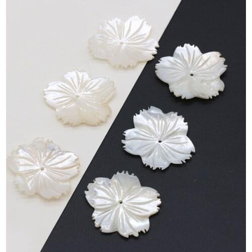 4pcs New Natural Freshwater Flower Shape White Shell Loose Isolation Beads for Necklace Bracelet Jewelry Making Size 25x28mm
