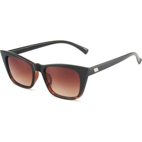 Woman Classic Cat Eye Sunglasses Oversized Female Shades Lens Sun glasses Vintage Fashion Sunglasses oculos UV400