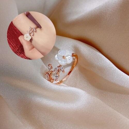 Korean Style Daisy Flower Elegant Opening Rings Women Adjustable Wedding Party Engagement Finger Rings Statement Jewelry Gift