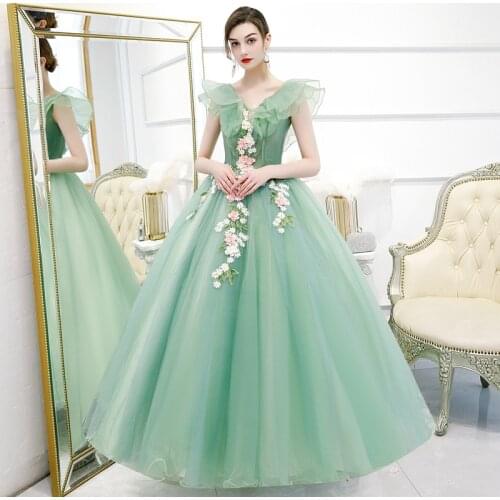 Quinceanera Dress 2021 New Elegant V-neck Party Prom Ball Gown Sweet Flower Vintage Quinceanera Dresses Plus Size
