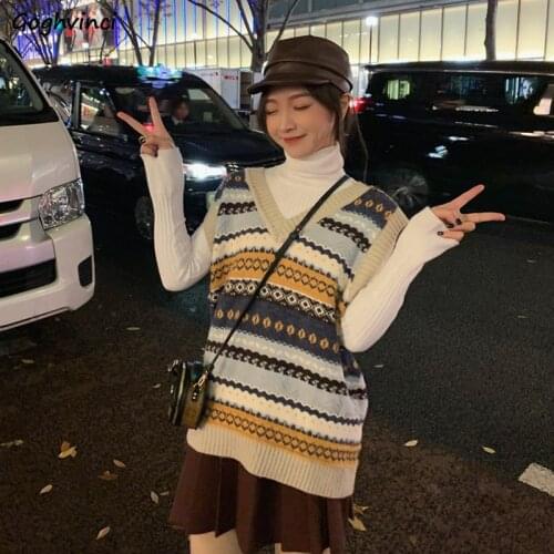 Sweater Vest Women Striped V-neck Autumn Womens Knitted Loose Streetwear Outwear Fashion Leisure Warm Chic Ulzzang Korean Style