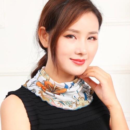 Small Silk Ring Scarf Spring Summer Neckerchief Halter Fake Collar Muffler Womens Neckwear Square Dance Versatile Accessory