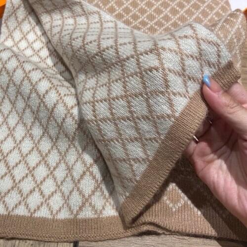 Mens and womens same scarf