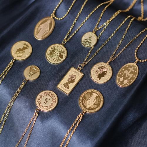 RHYSONG Vintage Virgin Mary Elizabeth Queen Coin Pendant Gold Chain Necklace 2021 Fashion Women Gothic Jewelry 1PCS Round Choker