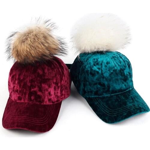 Geebro Casual Sunhat Fashion Plush Ball baseball Cap Ladies Outdoor Cotton Velvet With 15 cm Real Fur Pompom Adult Mens Hat
