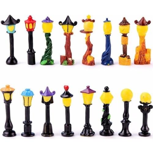 Road Lamp Light Christmas House Decoration Miniature Dollhouse Ornament Mini Toy Home Craft Fairy Bonsai Decor DIY Accessories