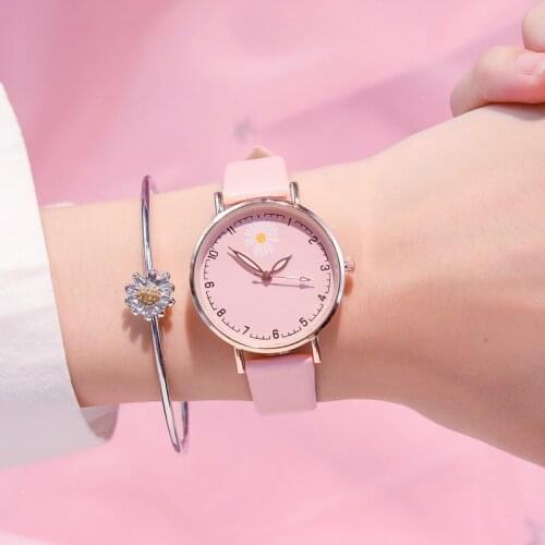 Fresh Daisy Design Women Watches Women Fashion Casual Luminous Female Wristwatches Ulzzang Brand Simple Quartz Leather Clock