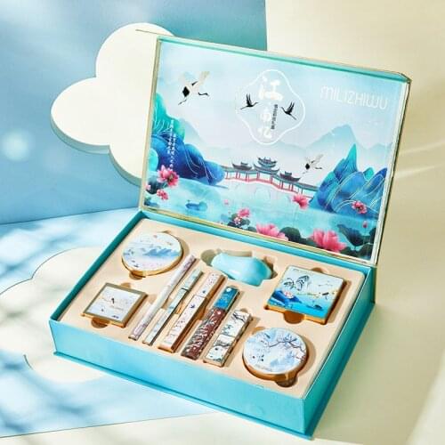 Makeup Set Chinese Style Gift Box Women Cosmetics Carved Lipstick Air Cushion Loose Powder Pearly Eyeshadow Blush Mascara Kit