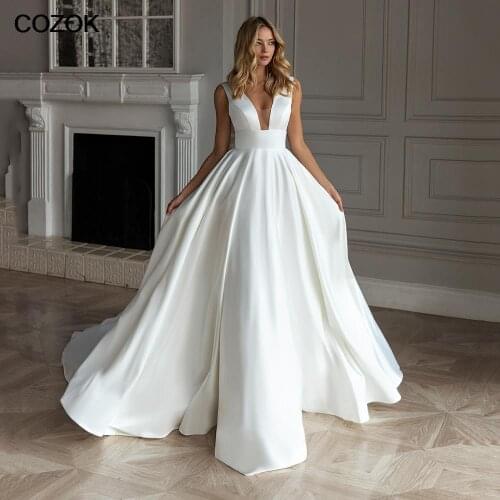 Simple A Line Wedding Dresses Ivory Satin V Neck Backless With Big Bowknot Bridal Gown Chapel Train Brides Dress Vestido De