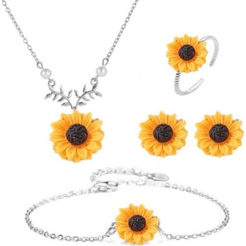 BUDROVKY 4PCS Fashion Sunflower Necklace Sunflower Earrings Ring Bracelet Ladies Jewelry Wholesale